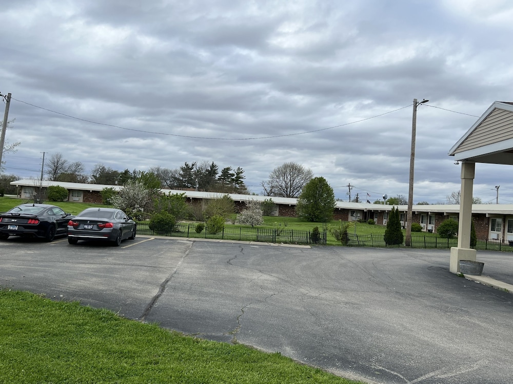 Town & Country Motel