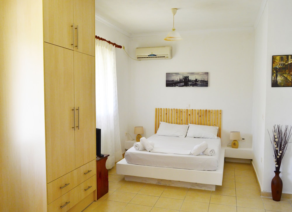 Dionysia Rooms