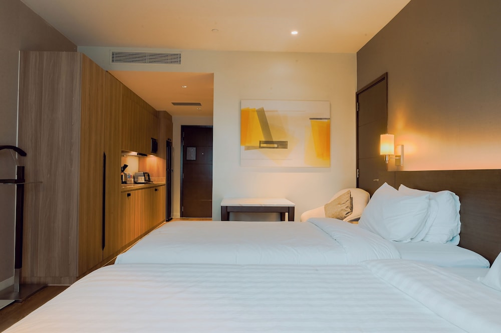Hotel Residences at Acqua
