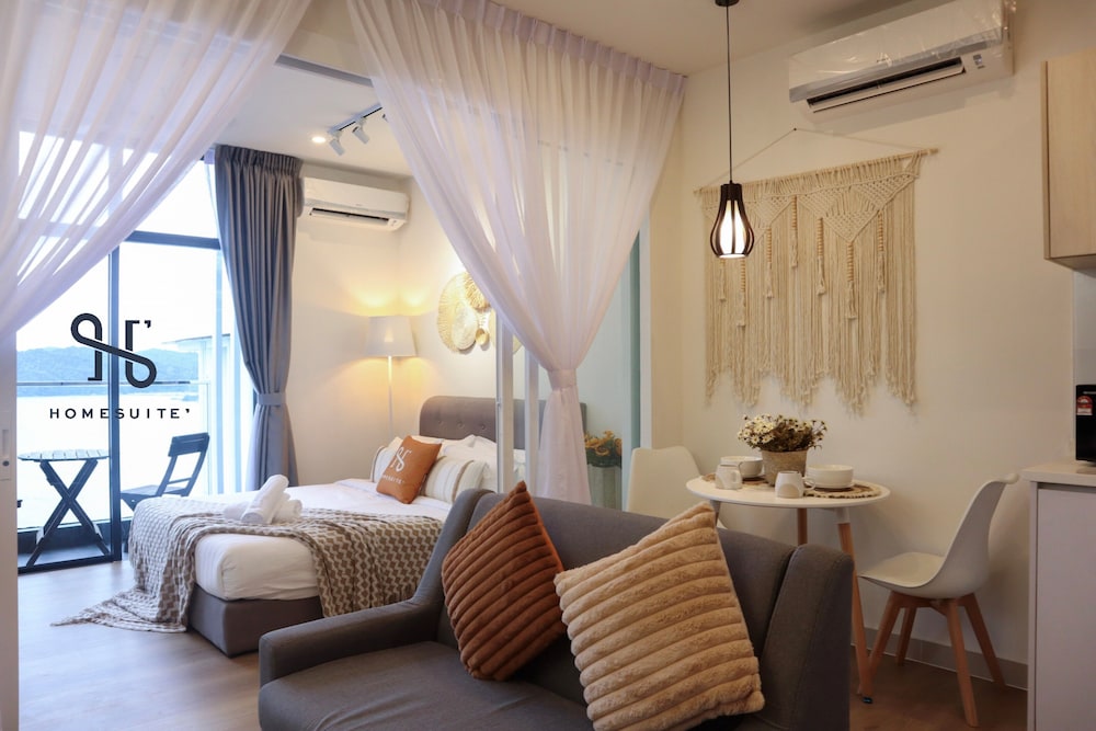 Homesuite' Home at The Shore KK photo 2