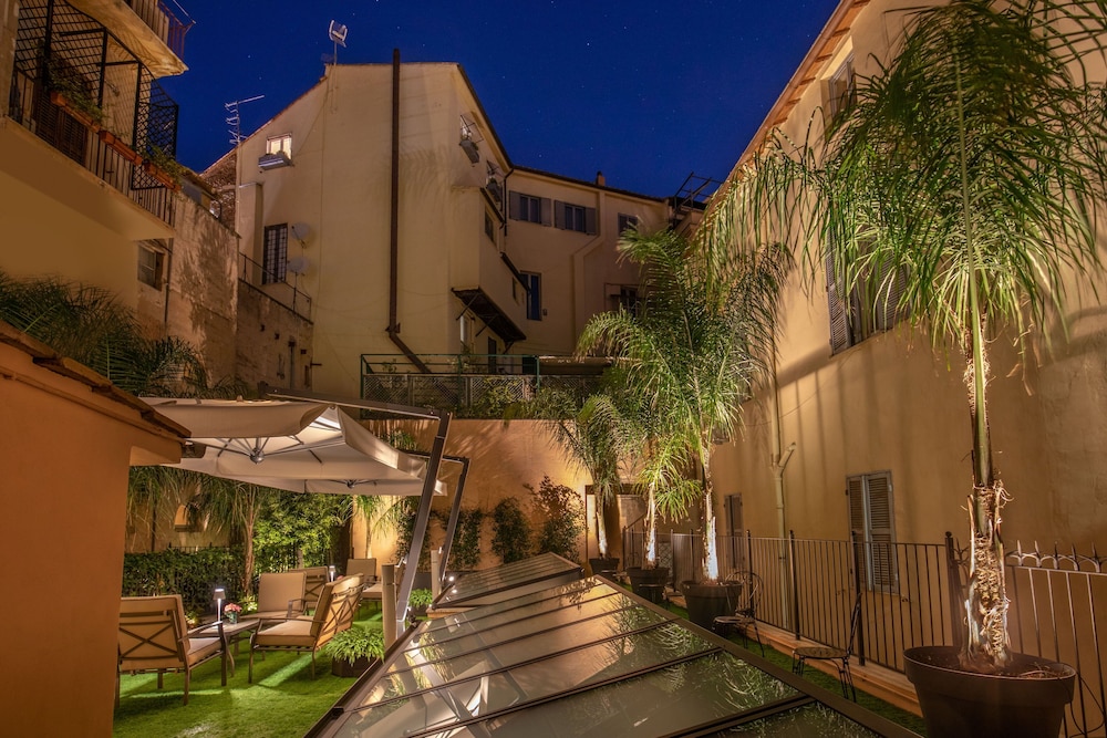Hotel La Place