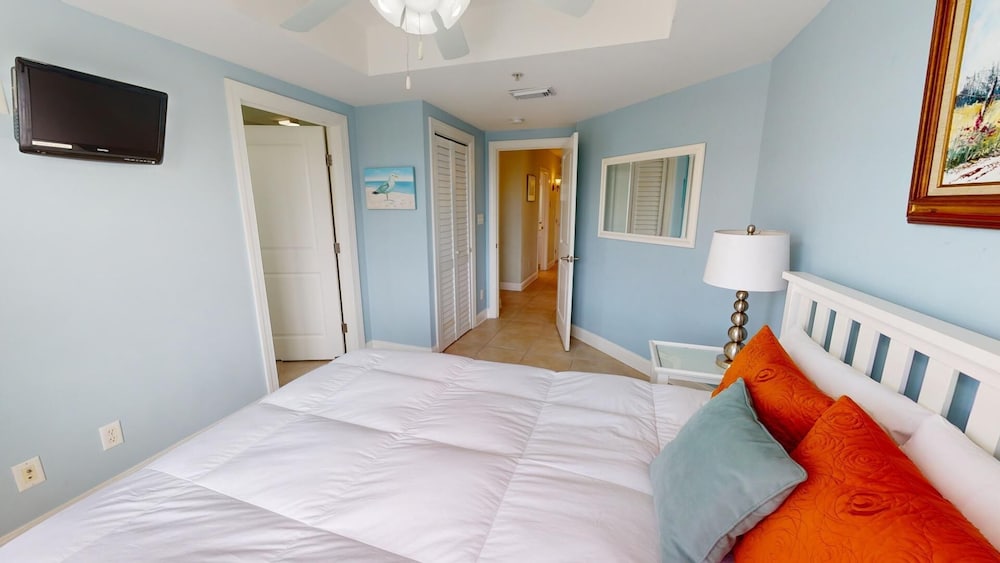 Pier Walk Unit C by Tybee Vacation Rentals
