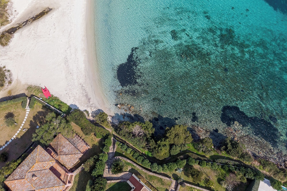 Villa Oleandri 50m From Seashore view 4