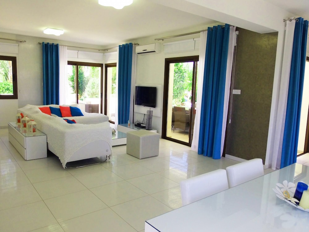 Villa Demetra in Ayia Napa