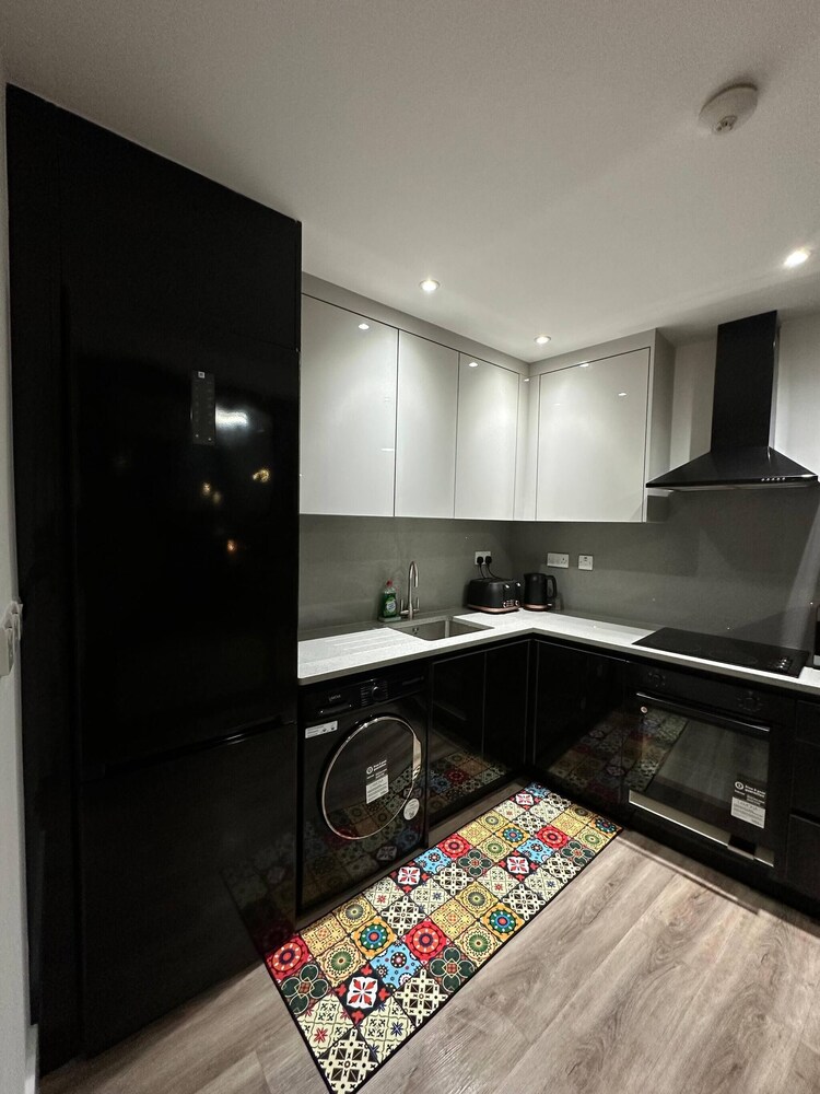 London 1 bed Luxe Flat Ilford Beautiful