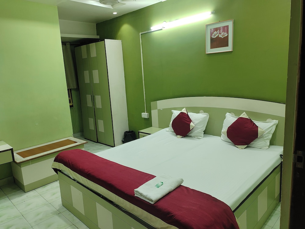 Hotel Nirmal Palace