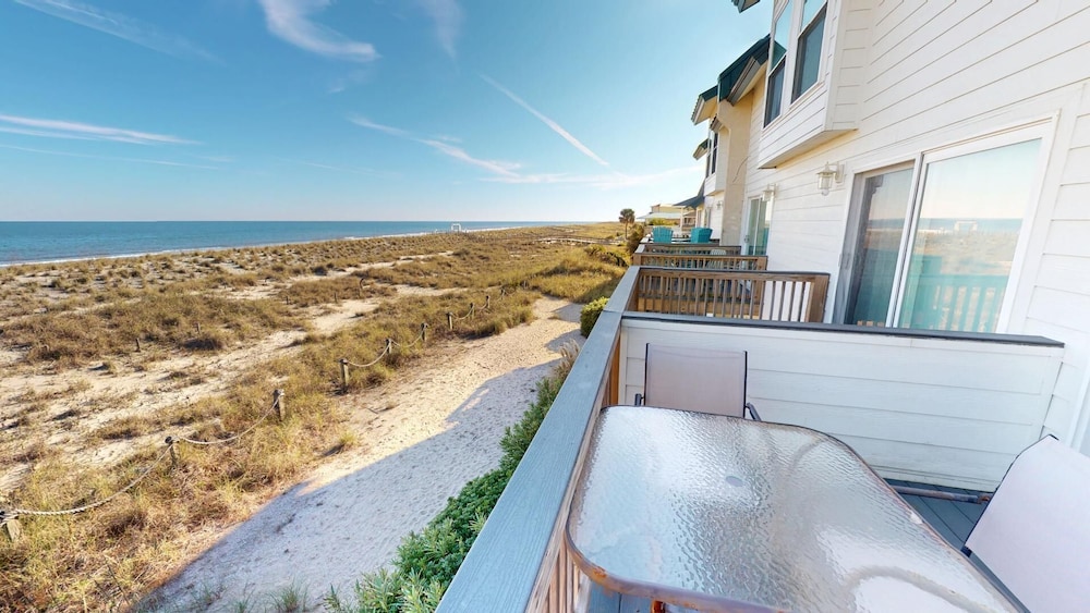 Tybee Lights 112C by Tybee Vacation Rentals