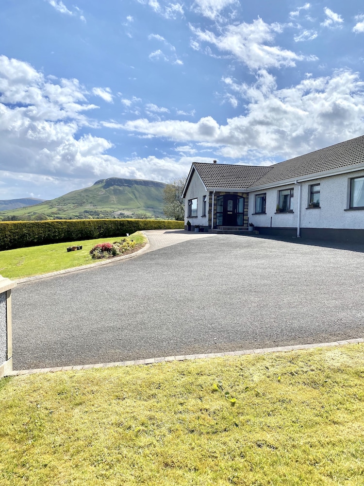 Hotel Cullentra House - Image 1