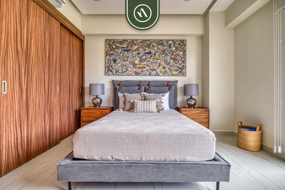 New 2 BR Condo One Street From Beach - Pool - Gym