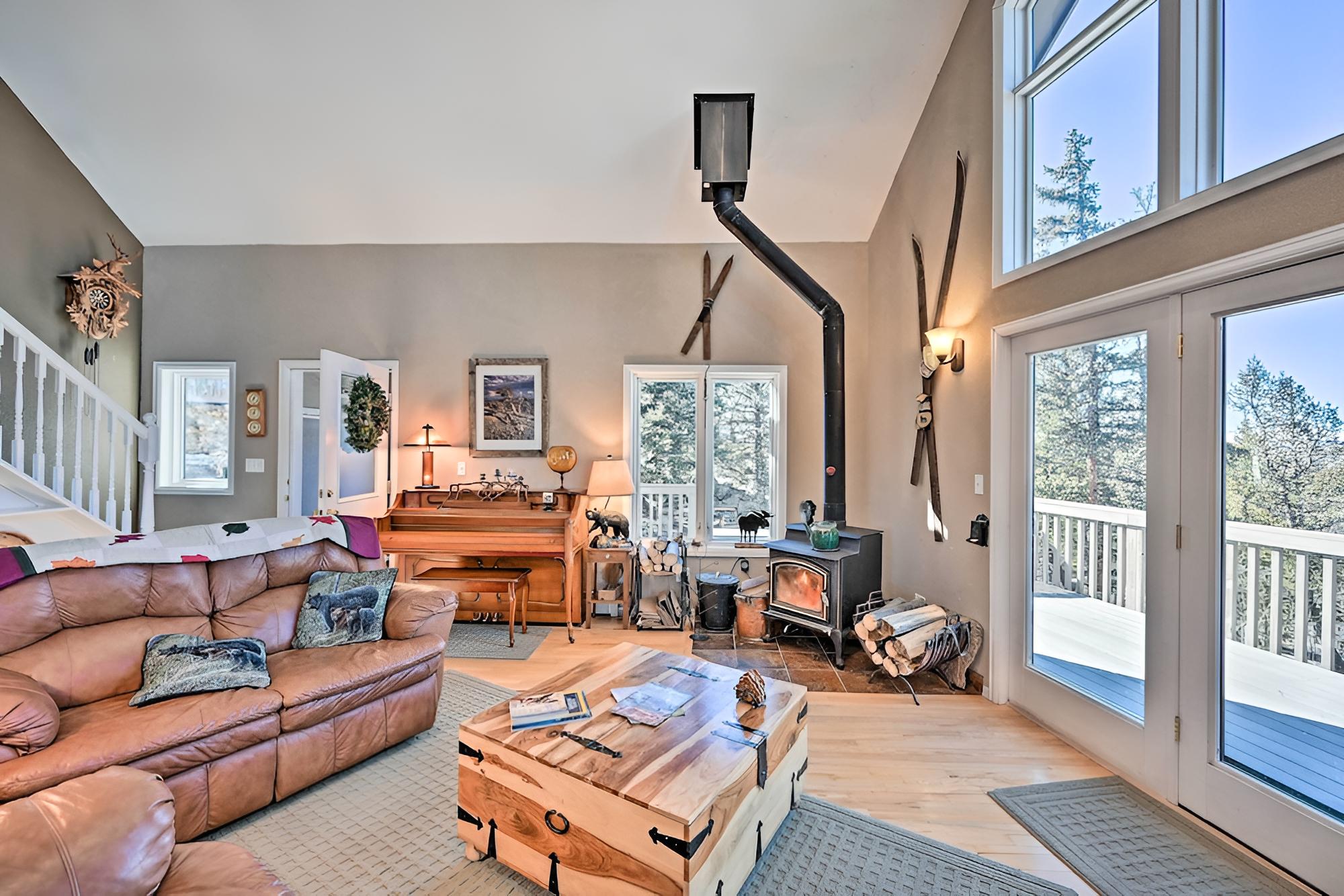 Jefferson Cabin w/ Hot Tub: Ski, Hike, Bike! view 5