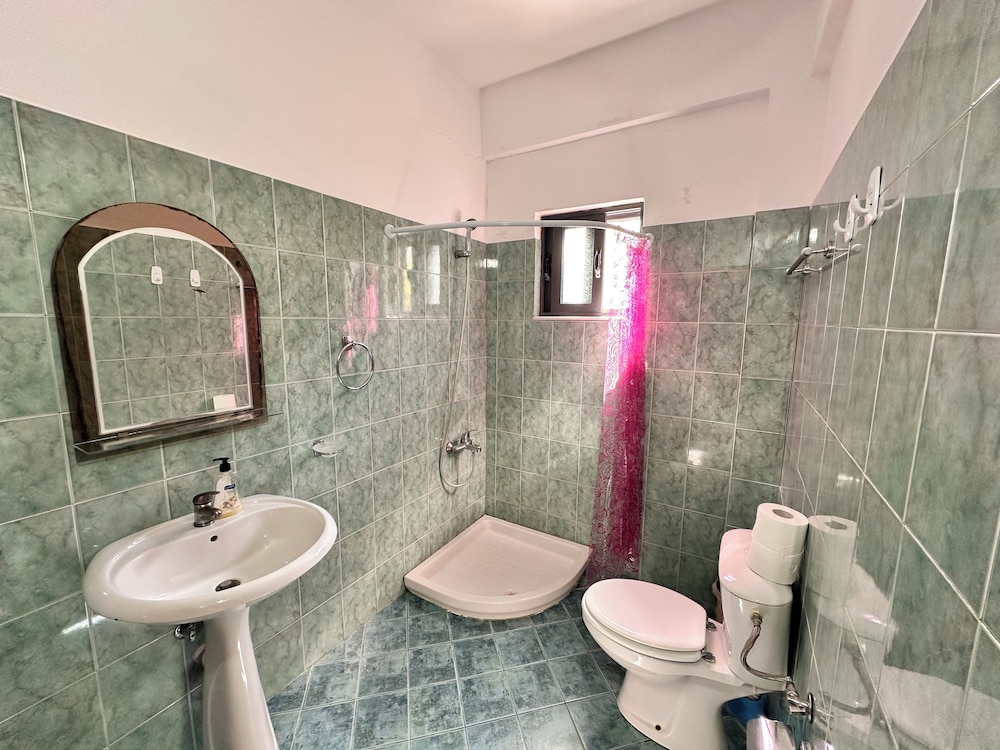 Apartments Meleqi