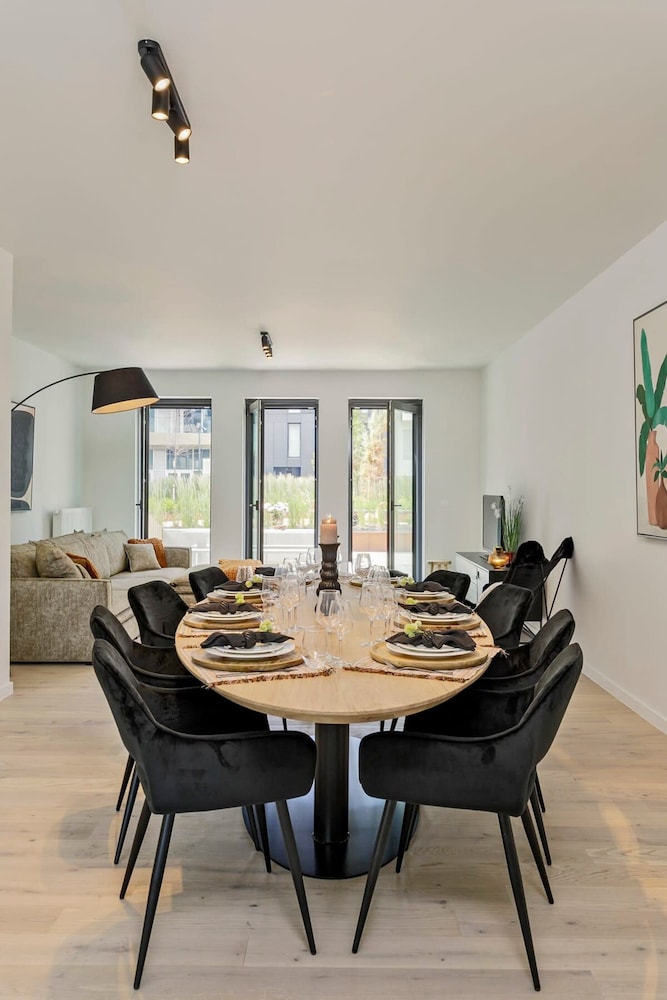 Brand new Family House With Roof Terrace