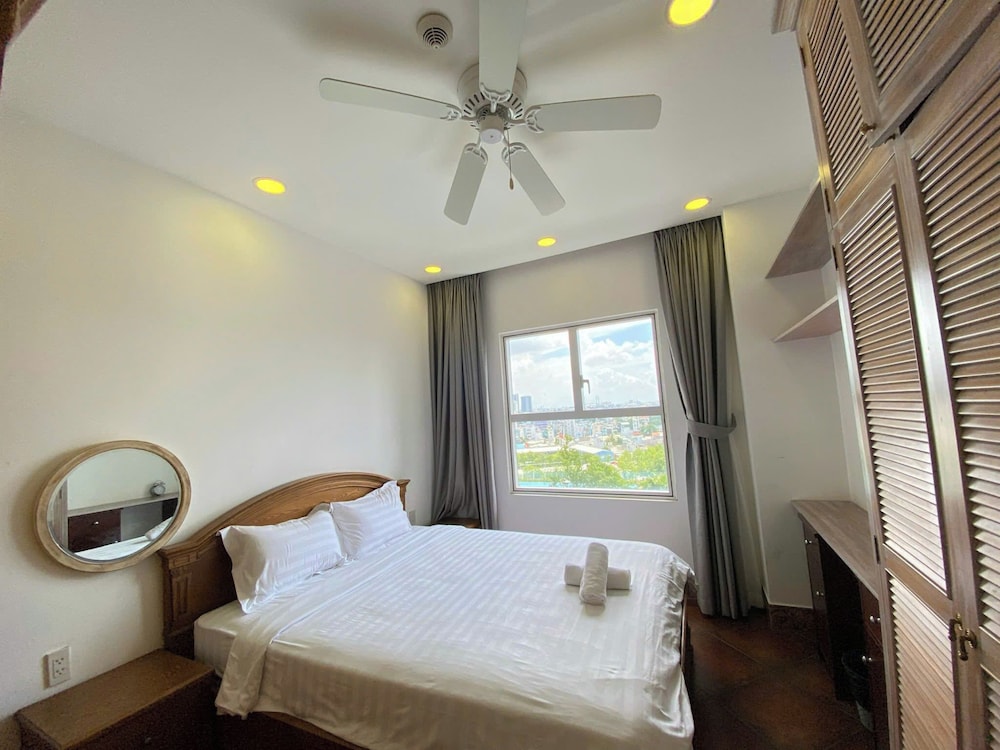 SUNRISE CITY VIEW Retreat