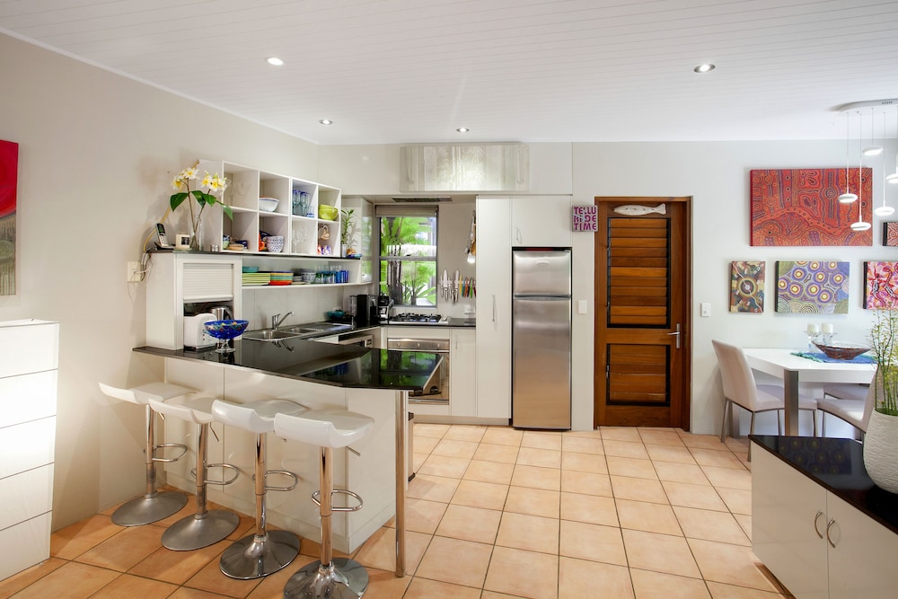 L'Auberge Noosa view 3