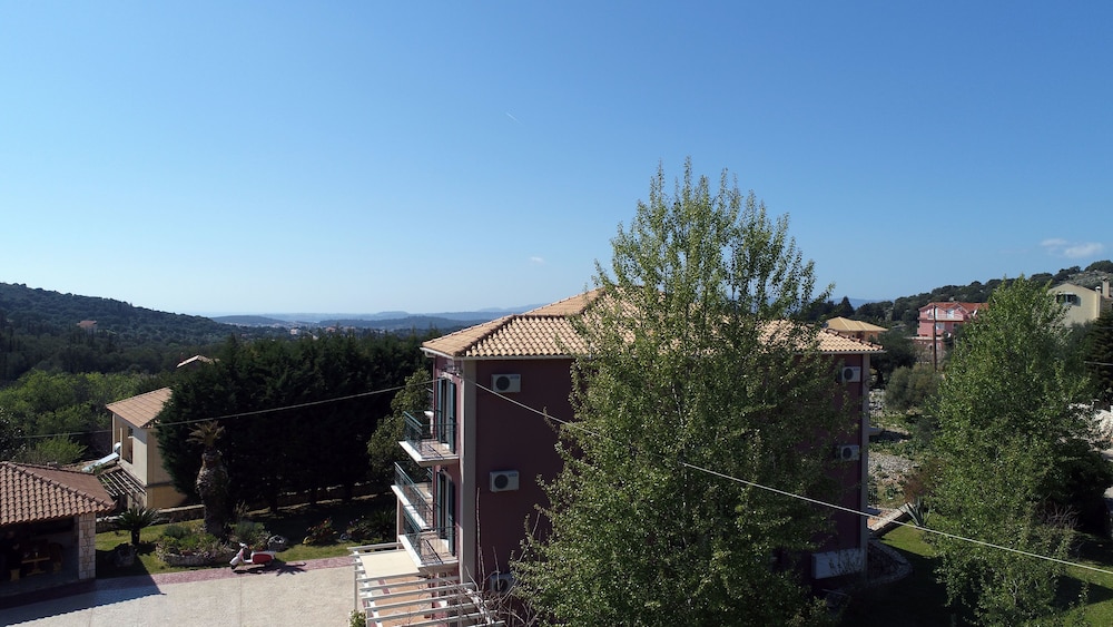 Dina Apartments