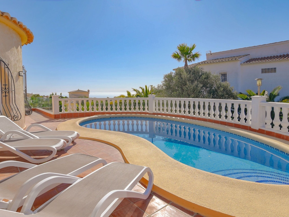 Lush Villa With Swimming Pool in Benitachell photo 2