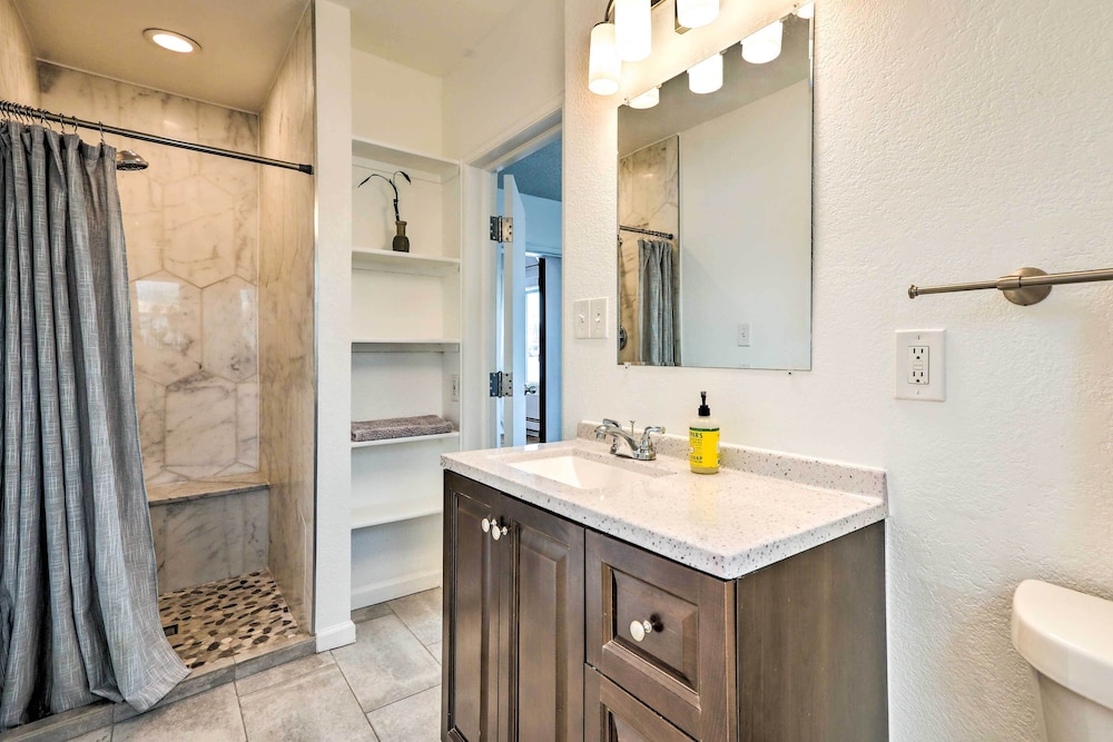 Denver Townhome: Great Distance to Downtown!, photo 10