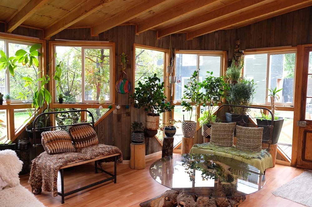 Yagan House