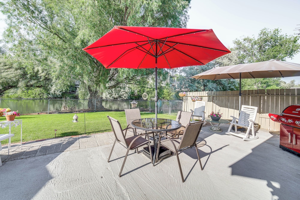 14 Mi to Meridian: Water-view Retreat w/ Patios!