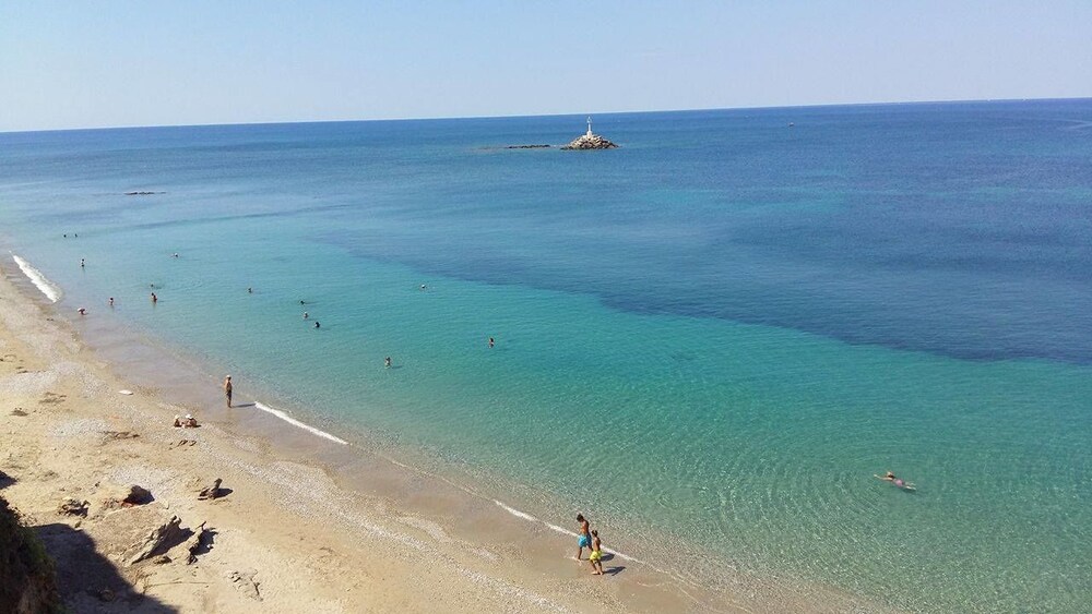 Faros Apartments
