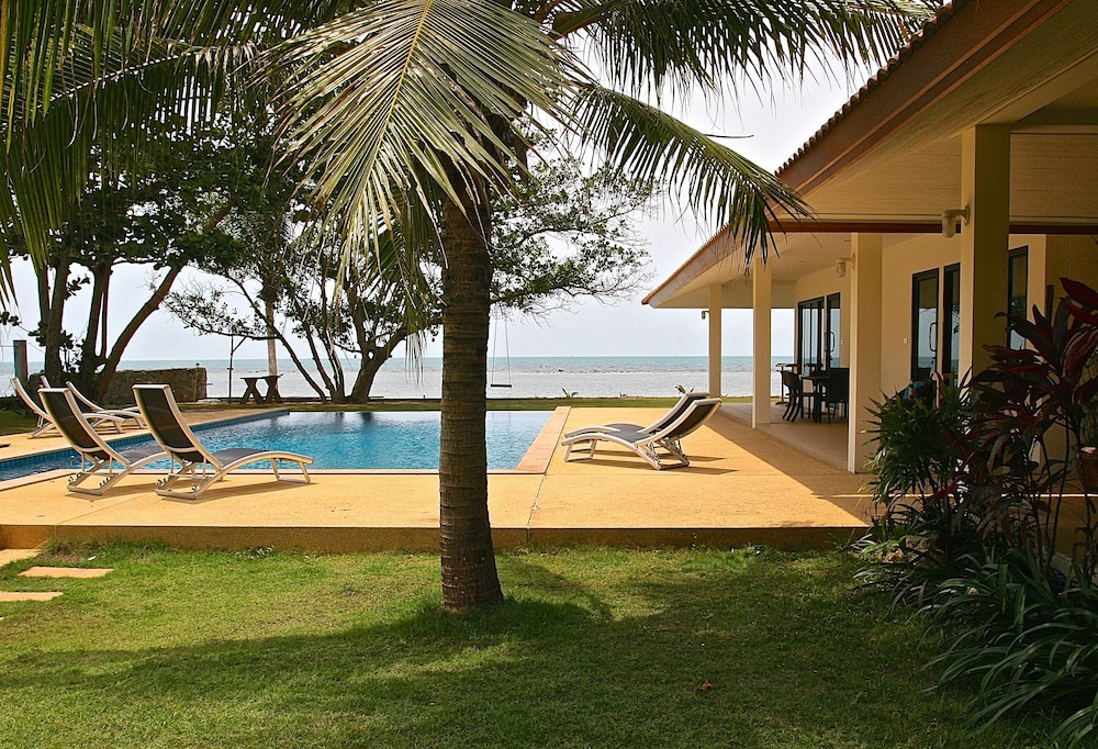 Heaven Beach Resort