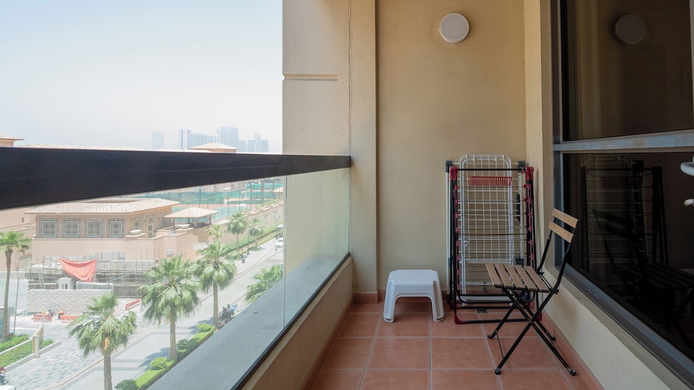 Phaedrus Living JBR Jewel Sadaf Tower