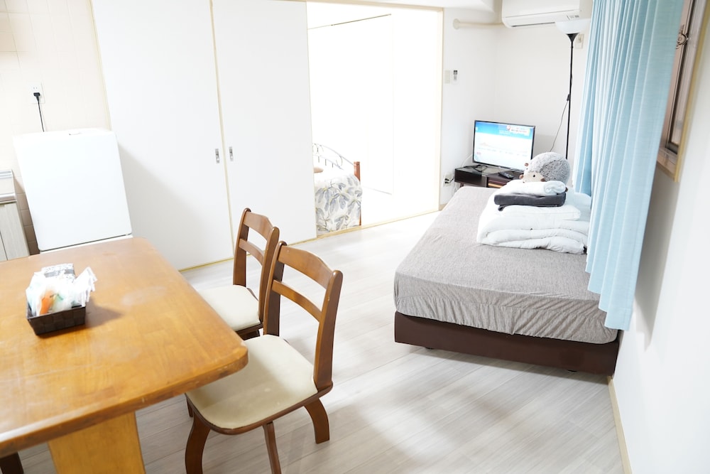 Metro Daikoku Apartment
