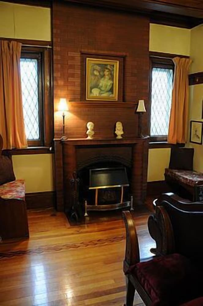 Brockville Vacations - The Noble Suites - Property Image 111