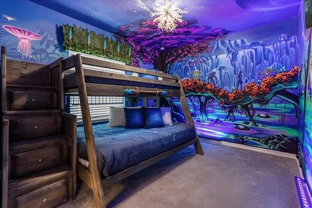 Luxury Themed Villa With Pool Near Disney & Attractions