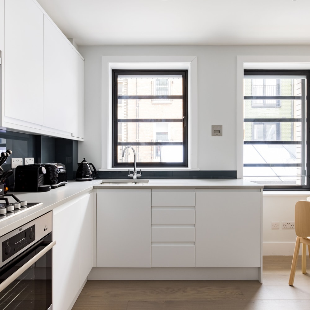 Cool Leicester Sq Studio - Netflix Nespresso