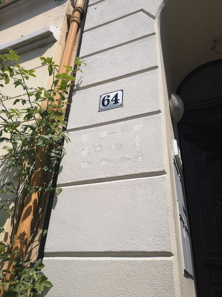 A&S Hostel Bonnerstr. 64