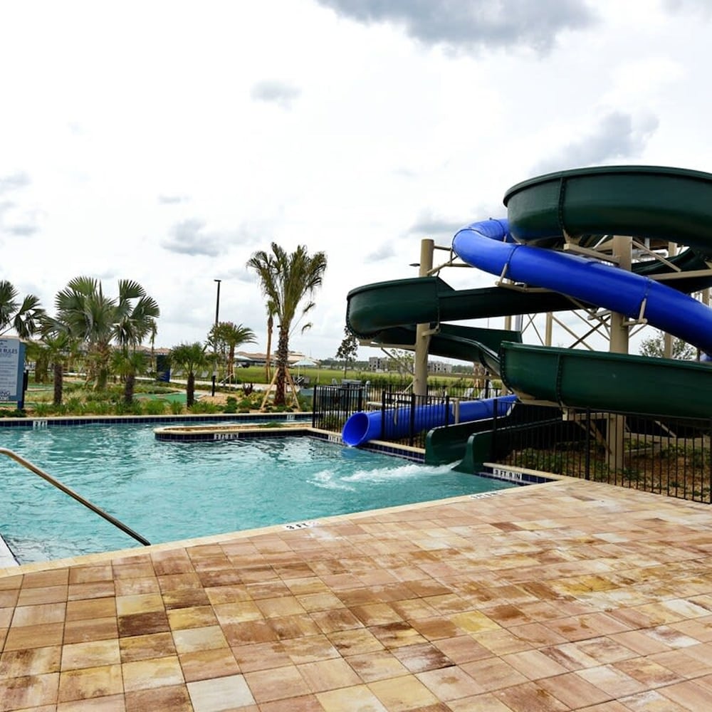 4721 Unit 105 Stunning Apartment 2BD