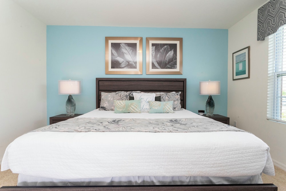 Marvelous 7 Bd w/ Pool Close to Disney @ Solterra 6086