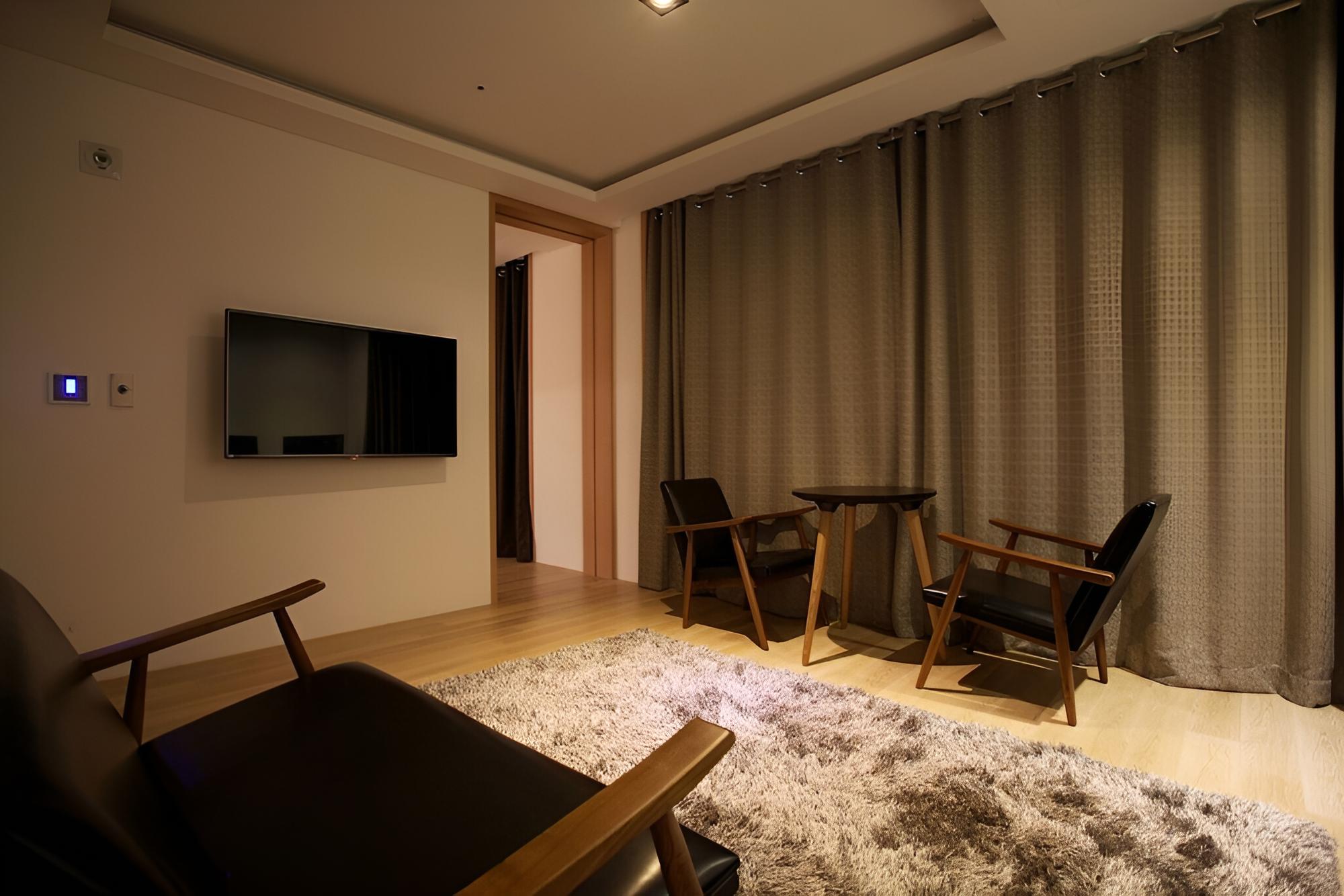 Incheon Ali Suite Hotel