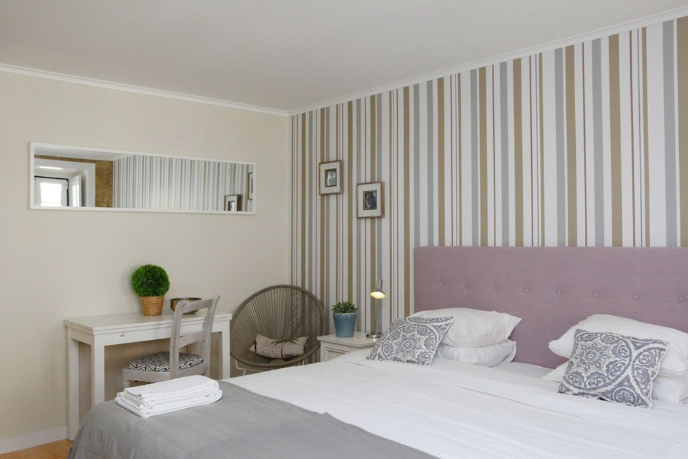 Flores Guest House