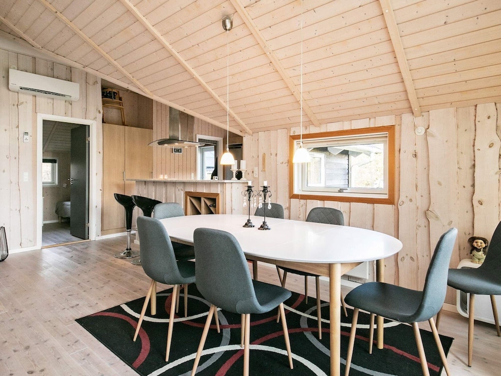 6 Person Holiday Home in Asaa-by Traum view 2