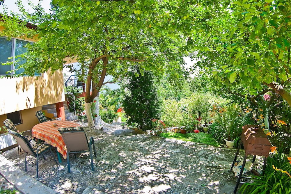 Villa Sequoia