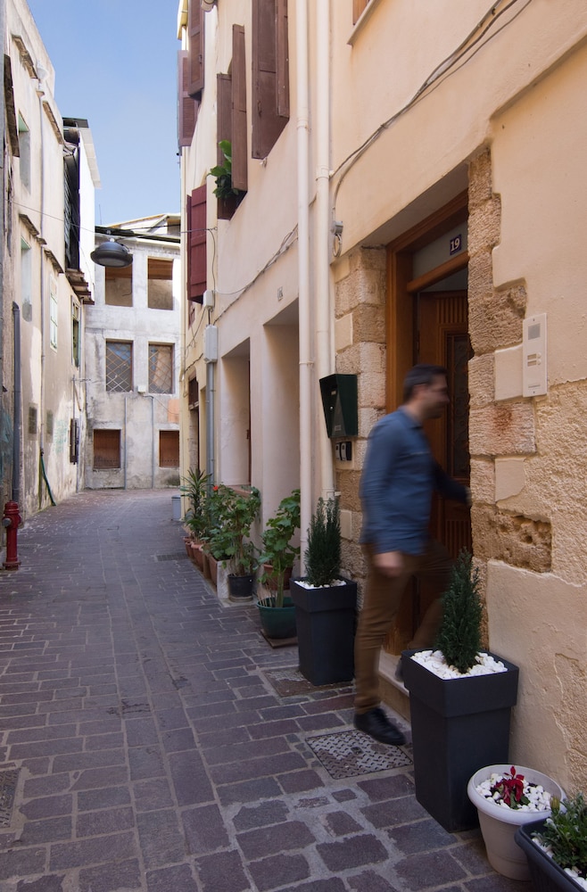 Daliani Studios Chania view 5