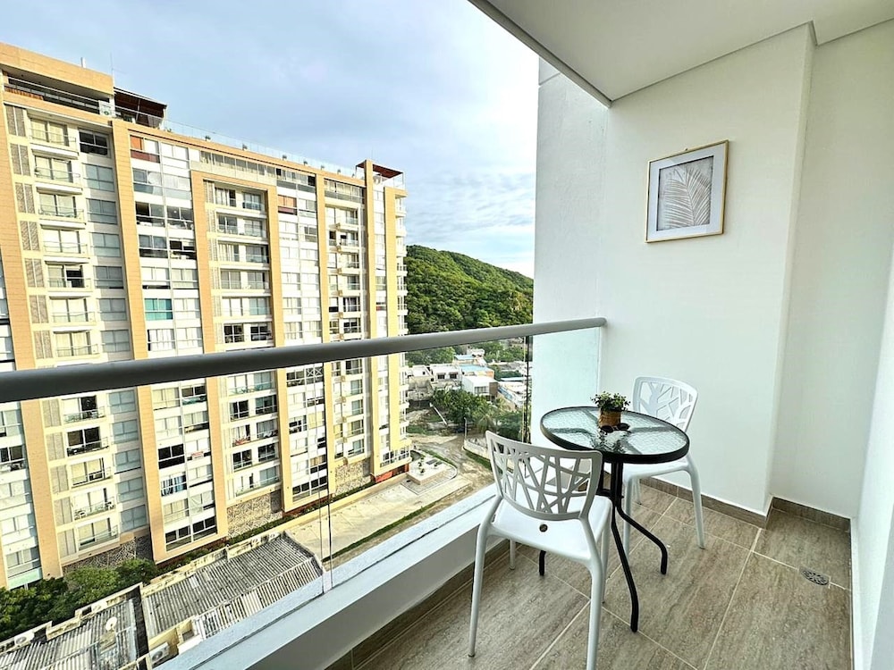 Apartamentos Salguero Sunset - by SOHO