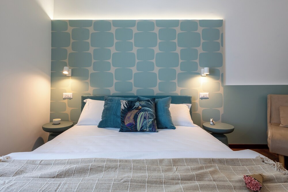Cornelia Vatican Suites