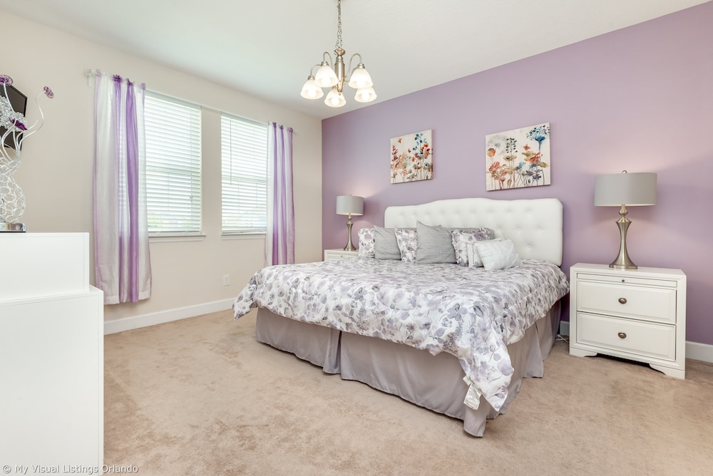 430cd Magical 4 Bedroom 4.5 Bathroom Town Home view 2