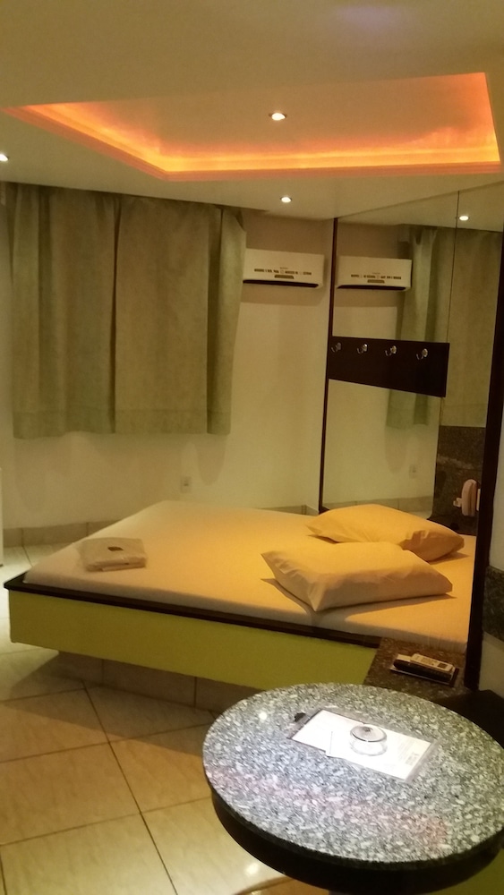 Motel dos Arcos
