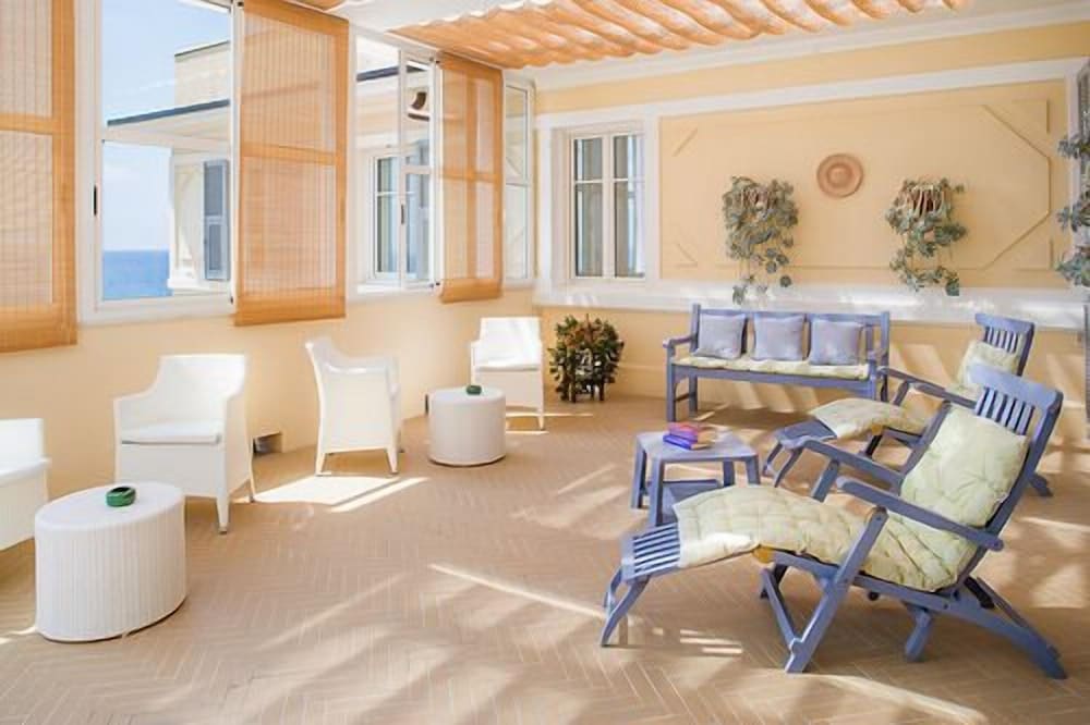 Hotel Beau Sejour