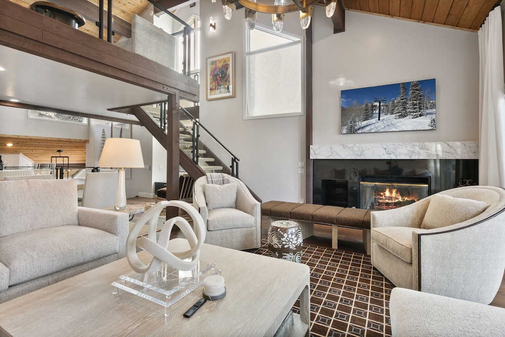 105 - Three Bedroom with Spa Ridgepoint 3 Condo