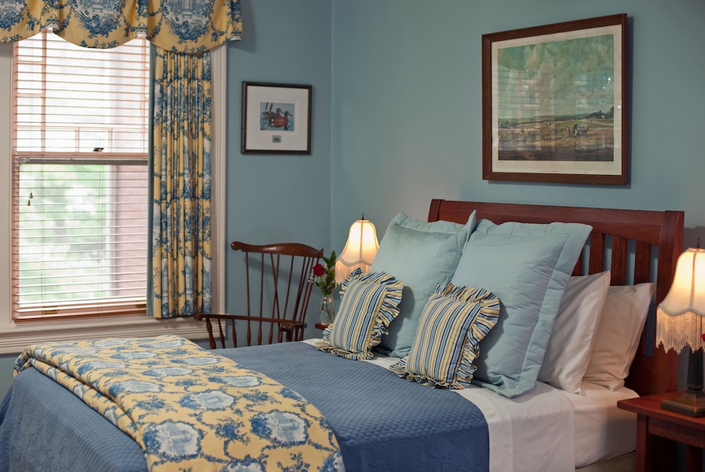 B. F. Hiestand House Bed & Breakfast view 5