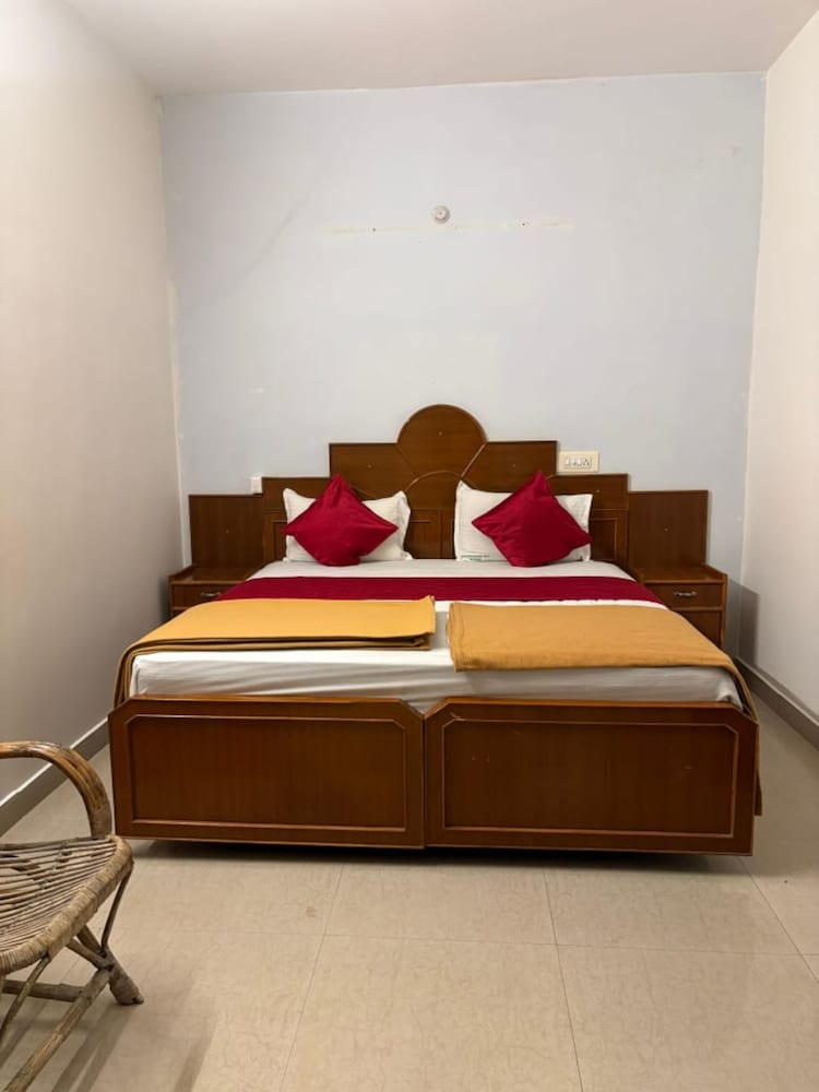 Happy View Resort