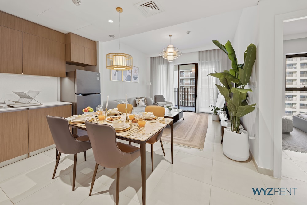 Earthy Elegant 1BR Surf 2 Creek Beach