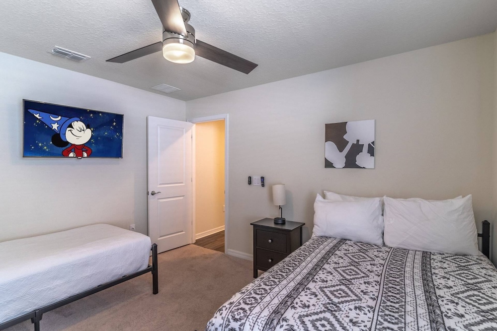 3285 Windsor Island