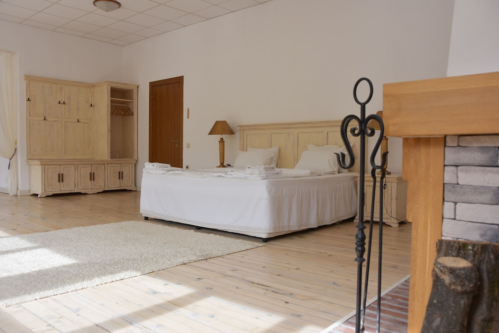 Ongal guest houses