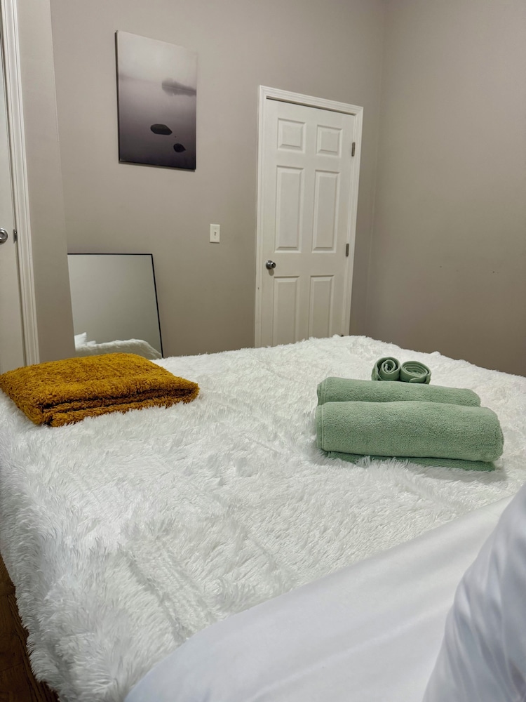 Jungle House Boutique Lofts – Downtown Columbus & Short North